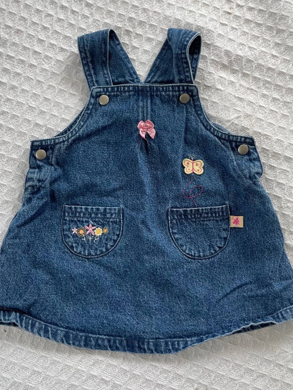 VTG Tykes denim overall dress w/ embroidered flowers and butterflies - size 6-9m